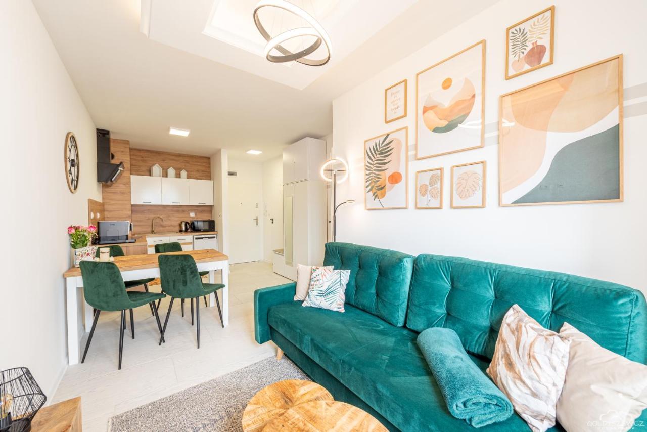 Horyzont Apartamenty - Kapitanski Mostek- Blisko Portu- Sniadania Kolberg Exterior foto